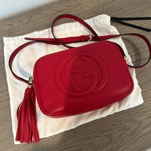GUCCI Pebbled Calfskin Small Soho Disco Bag Tabasco Red